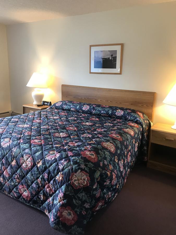 Four Seasons Motor Inn Twin Mountain Exteriör bild